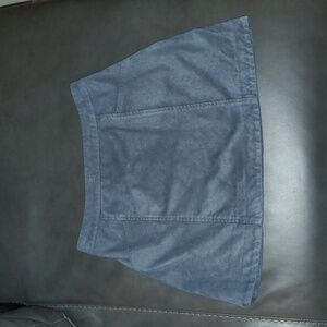 Abercrombie & Fitch gray faux sueded skirt size 4
